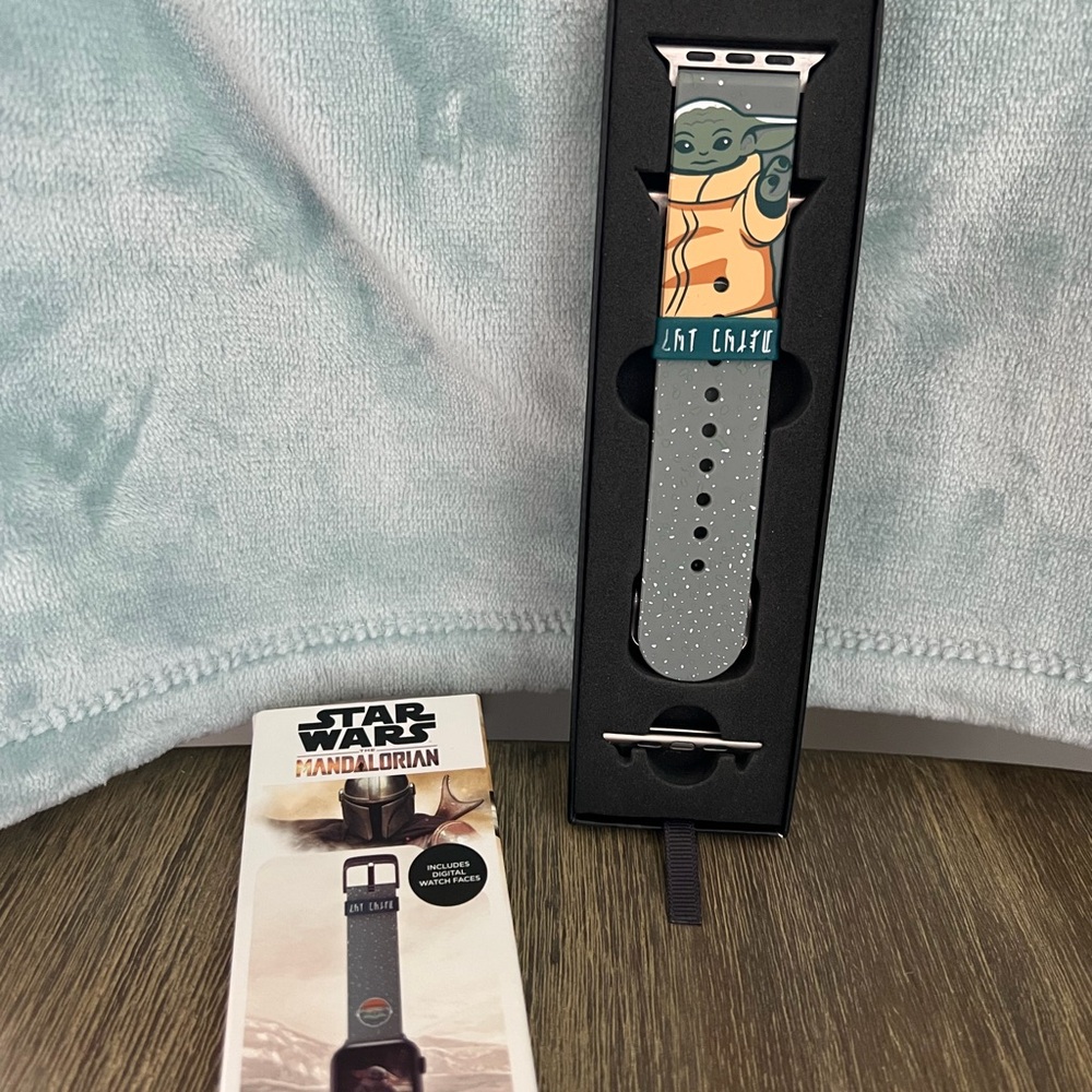 MobyFox Star Wars The Mandalorian The Child Edition smartwatch band - Picture 3 of 3